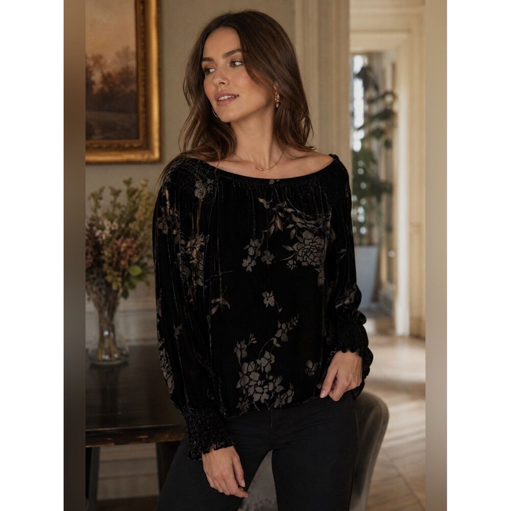 Karen Kane Silk Blend Floral Burnout Black Velvet Blouse Smocked Details Small